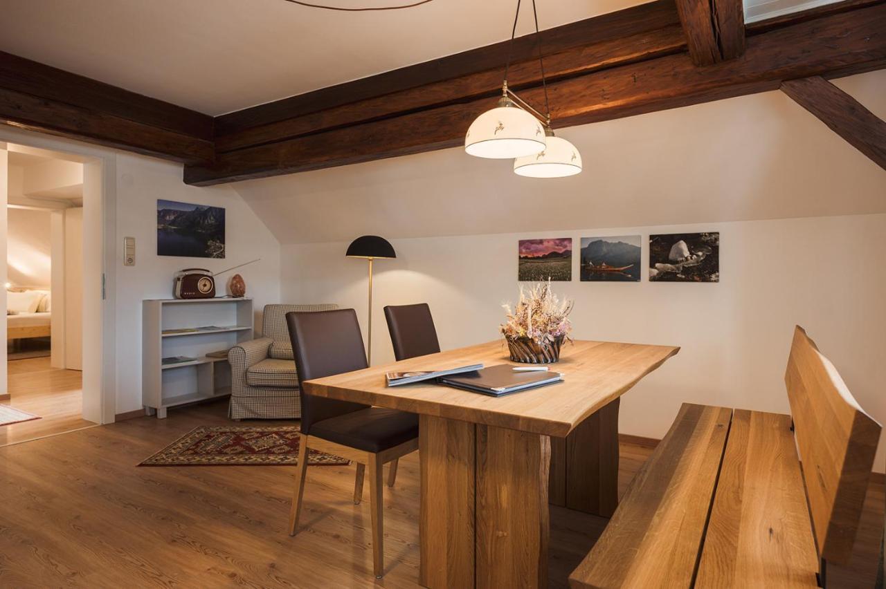 Altes Pfarrhaus Apartment Altaussee Bagian luar foto